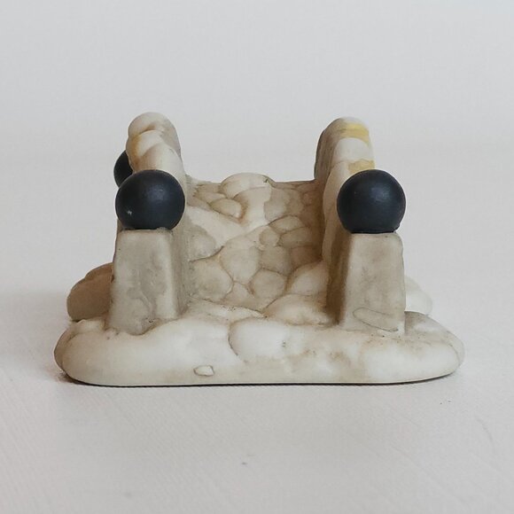 RETRO Cobblestone Bridge for Christmas Village Diorama Scene - Picture 6 of 6